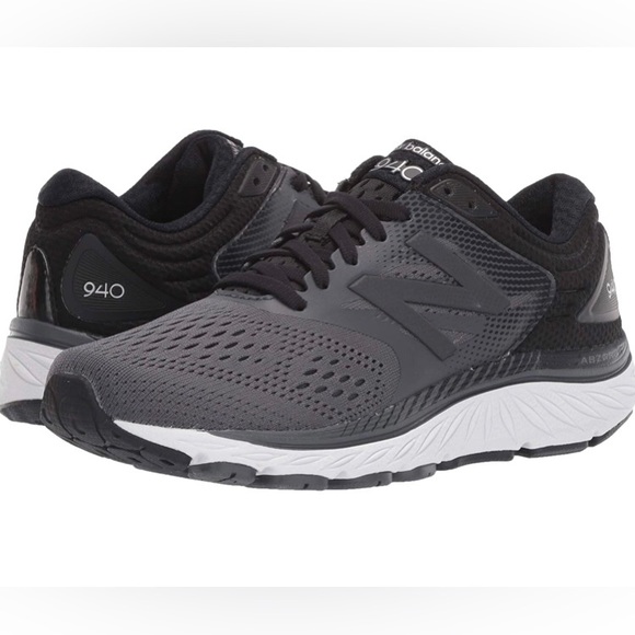 New Balance Women's 940 V4 Running Shoe - Picture 1 of 10